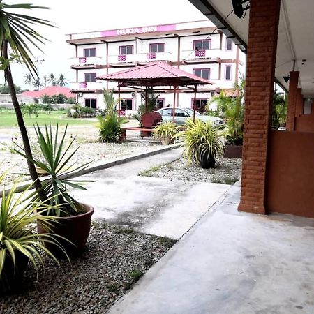 Huda Inn Pantai Cenang  Exterior foto