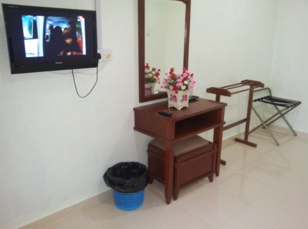 Huda Inn Pantai Cenang  Exterior foto