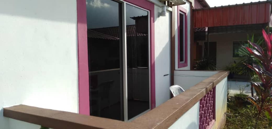Huda Inn Pantai Cenang  Exterior foto